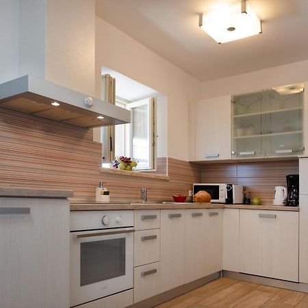 Truffle House Karlic Apartment Бузет Екстериор снимка