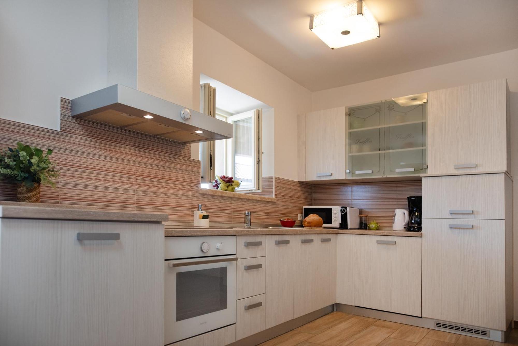 Truffle House Karlic Apartment Бузет Екстериор снимка