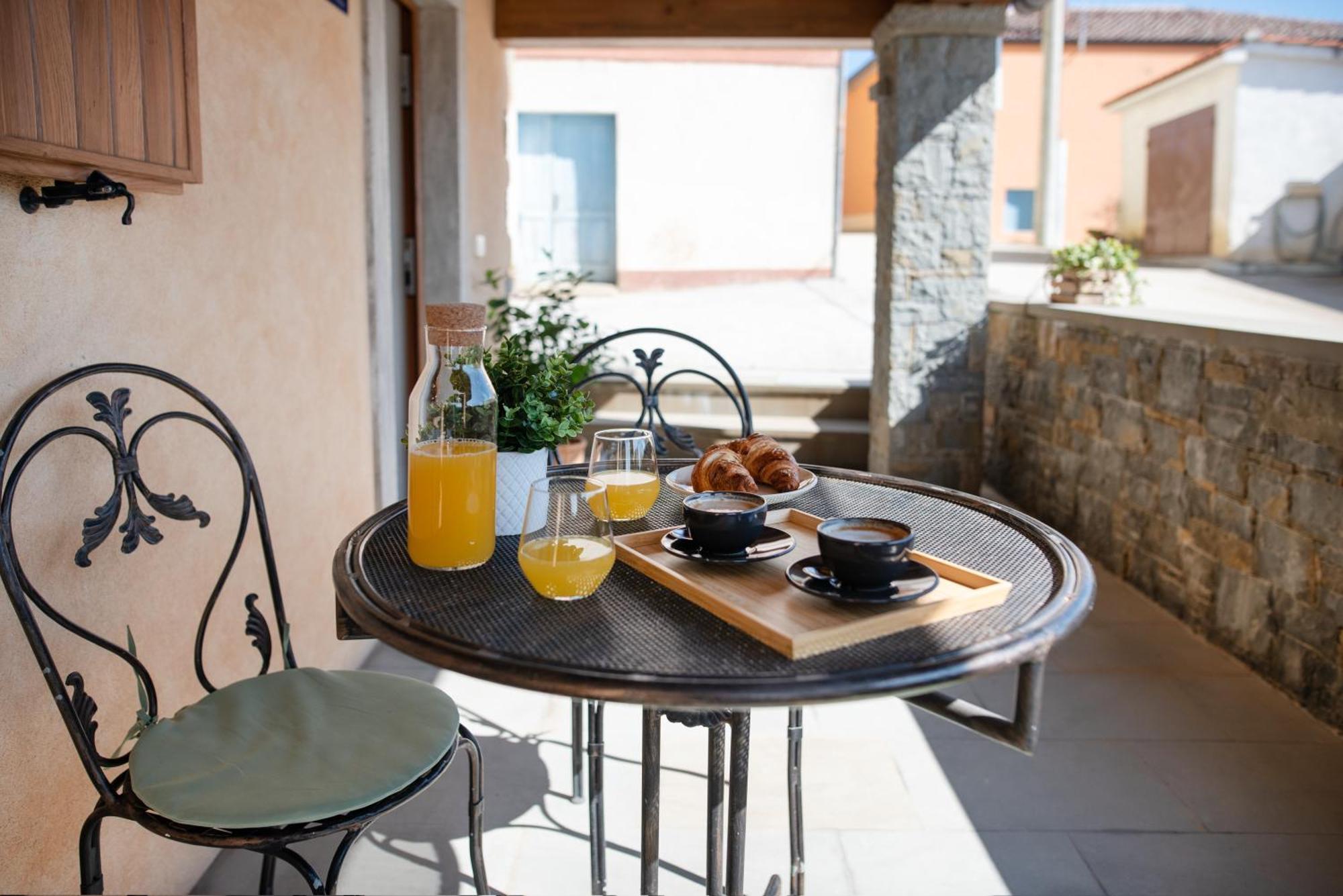 Truffle House Karlic Apartment Бузет Екстериор снимка